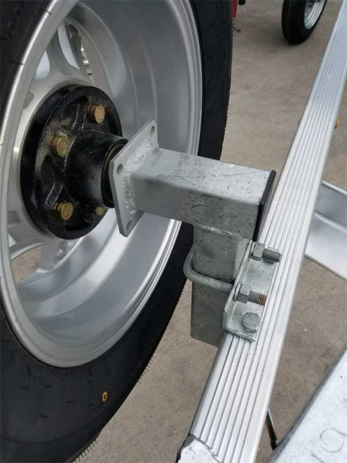 Boat Trailer Parts Place – Tampa Florida – SPECS SKU: PV1818 Type: PRO SPARE TIRE MNT W/HUB 5L Fits: I-Beam Frame Material: Galvanized Hubs: 5 Lug Spindle/Bearing Size: 1-3/8″X1-1/16″ pv1818